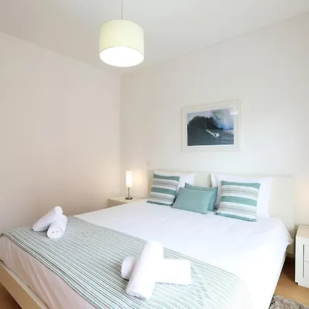 Light House With Swimming Pool Apartamento *