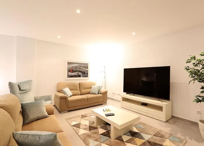 Appartement Light House With Swimming Pool *