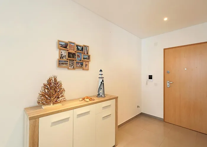 Light House With Swimming Pool * ナザレ