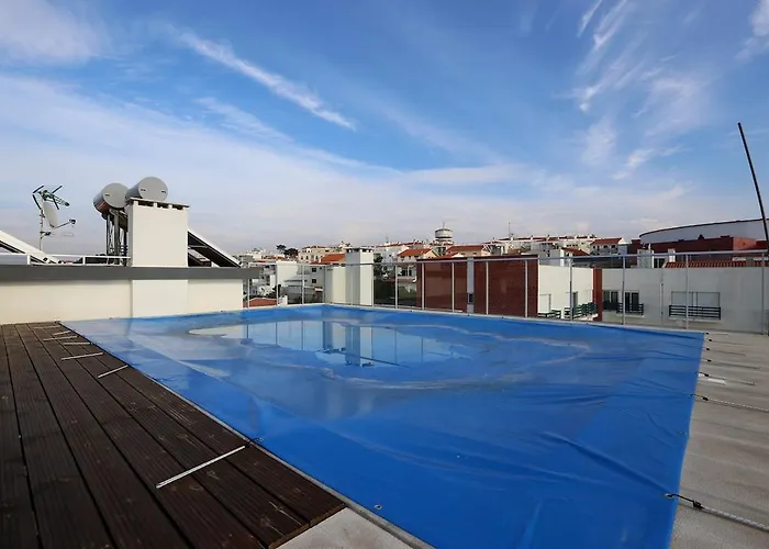 Light House With Swimming Pool Appartement *